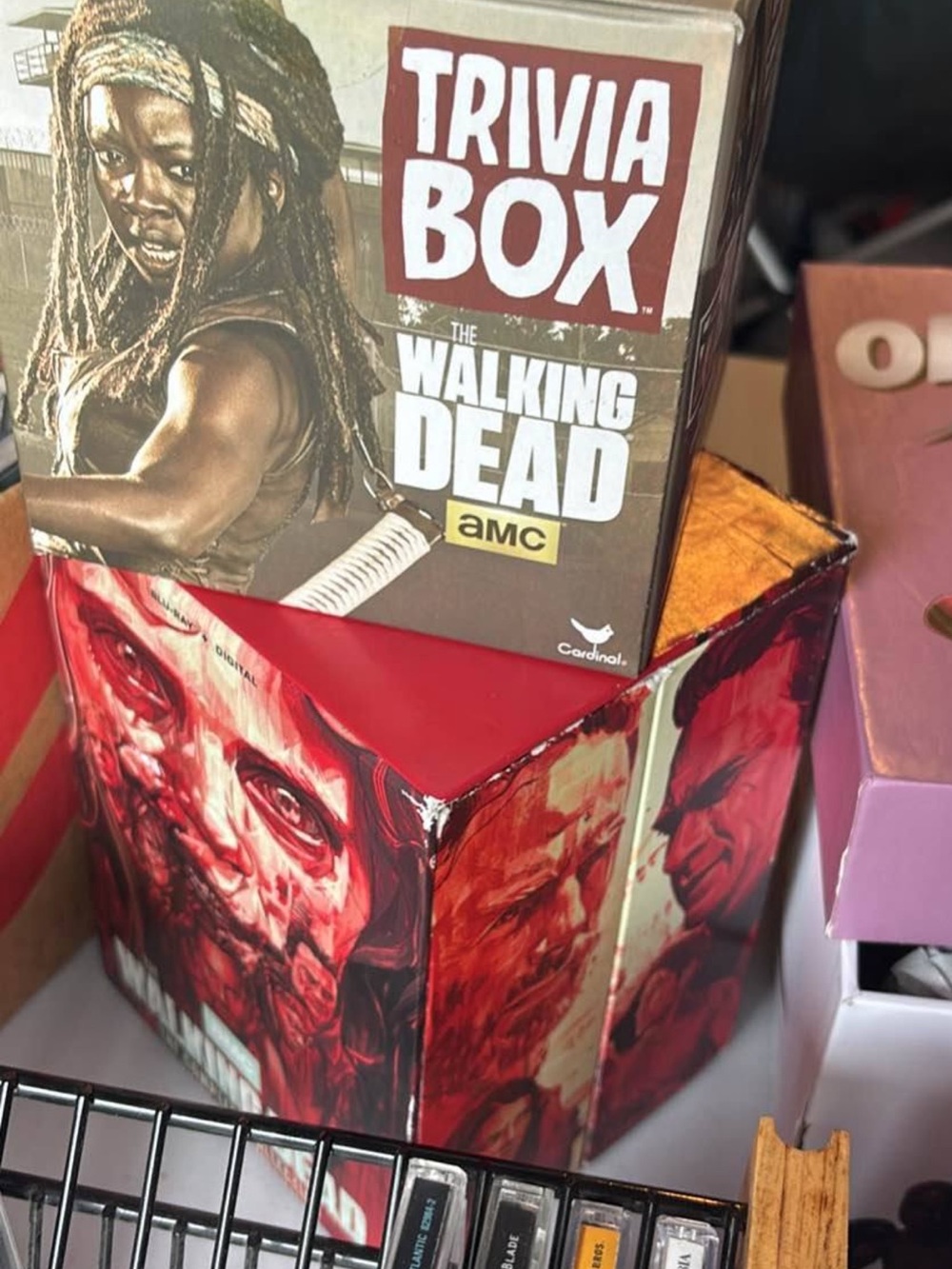 Trivia Box party game & all 11 Seasons of The Walking Dead AMC -